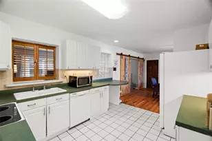 6800 16th St N, Saint Petersburg, FL 33702 - Photo 9