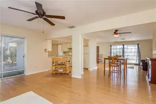 6952 122nd St, Seminole, FL 33772 - Photo 9