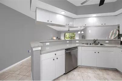 4616 Mirabella Court, Saint Pete Beach, FL 33706 - Photo 9