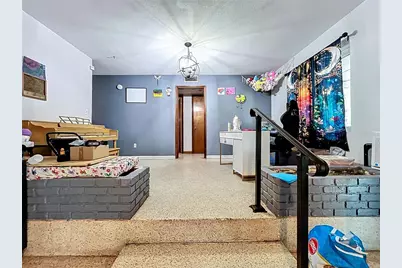 811 W Lake Mann Drive, Orlando, FL 32805 - Photo 11