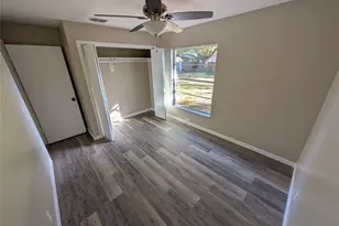 11513 Valencia Dr, Seffner, FL 33584 - Photo 13