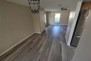 11513 Valencia Dr, Seffner, FL 33584 - Photo 3