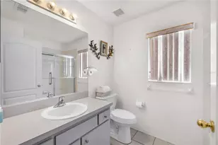 2332 Towering Oaks Cir, Seffner, FL 33584 - Photo 19