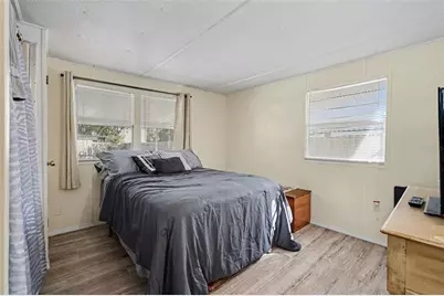 4654 Ryals Road, Zephyrhills, FL 33541 - Photo 15