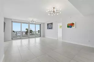 301 1st St S, Saint Petersburg, FL 33701 - Photo 13