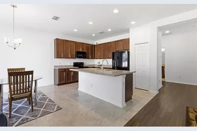 2941 Adams Cross Drive, Zephyrhills, FL 33540 - Photo 9