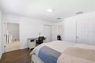 2941 Adams Cross Dr, Zephyrhills, FL 33540 - Photo 15