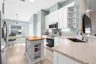 1025 New Winsor Loop, Sun City Center, FL 33573 - Photo 13