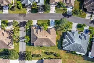 1025 New Winsor Loop, Sun City Center, FL 33573 - Photo 37