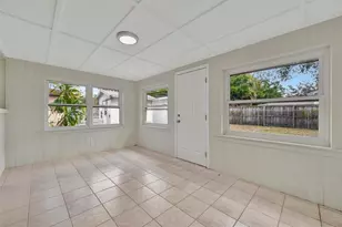 2003 E Hanna Ave, Tampa, FL 33610 - Photo 35