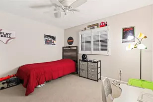 7291 Cloister Dr, Sarasota, FL 34231 - Photo 17