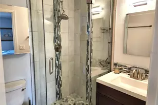 205 Pompano Dr SE, Saint Petersburg, FL 33705 - Photo 11