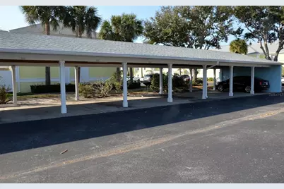205 Pompano Drive SE #B, Saint Petersburg, FL 33705 - Photo 3