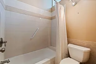 301 2nd St N, Saint Petersburg, FL 33701 - Photo 51