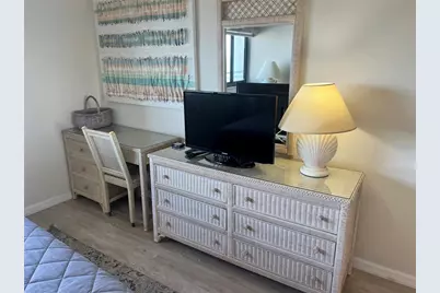 1001 Point Of Rocks Road #508, Sarasota, FL 34242 - Photo 3