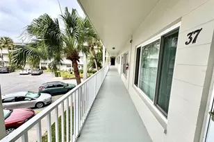 2071 Australia Way W, Clearwater, FL 33763 - Photo 3