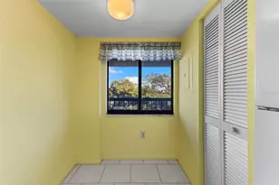 1938 Golf View Dr, Tarpon Springs, FL 34689 - Photo 17