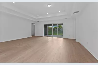 5164 Everlong Drive, Apollo Beach, FL 33572 - Photo 5