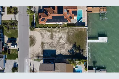 11285 9th Street E, Treasure Island, FL 33706 - Photo 3