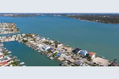 11285 9th Street E, Treasure Island, FL 33706 - Photo 5