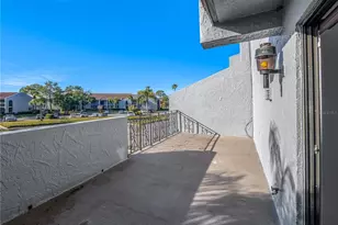 6304 Grand Bahama Cir, Tampa, FL 33615 - Photo 37