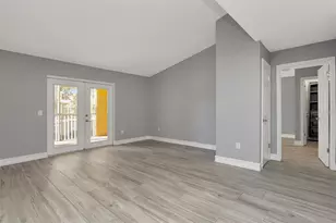 9481 Highland Oak Dr, Tampa, FL 33647 - Photo 11