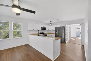 1407 E North St, Tampa, FL 33604 - Photo 9