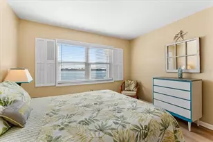 5020 Brittany Dr S, Saint Petersburg, FL 33715 - Photo 25