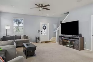 9205 English Oaks Ln, Riverview, FL 33578 - Photo 5