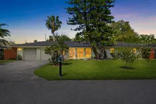 1806 Beverly Cir N, Clearwater, FL 33764 - Photo 1