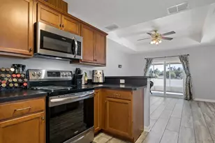 7932 Harbor Bridge Blvd, New Port Richey, FL 34654 - Photo 11