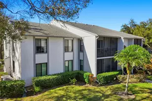 1345 Pine Ridge Cir E, Tarpon Springs, FL 34688 - Photo 27