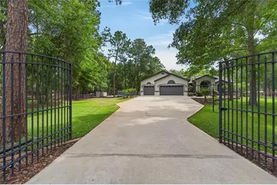 8518 Quail Hollow Boulevard, Wesley Chapel, FL 33544 - Photo 3