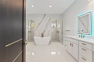 10700 Pontofino Cir, Trinity, FL 34655 - Photo 29