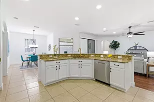 7907 Hampton Lake Dr, Tampa, FL 33647 - Photo 25