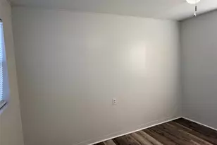 1544 77th Ave N, Saint Petersburg, FL 33702 - Photo 11