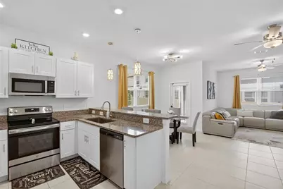 10317 Trumpet Honeysuckle Way, San Antonio, FL 33576 - Photo 11