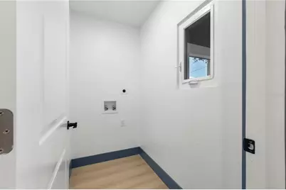 8508 Sunbeam Ln, Tampa, FL 33615 - Photo 9