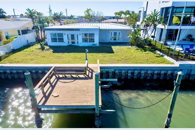 322 La Hacienda Drive, Indian Rocks Beach, FL 33785 - Photo 9