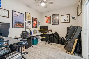 8809 Casablanca Way, Tampa, FL 33626 - Photo 15