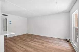 8911 Blind Pass Rd, Saint Pete Beach, FL 33706 - Photo 23