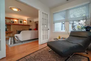 115 21st Ave NE, Saint Petersburg, FL 33704 - Photo 11