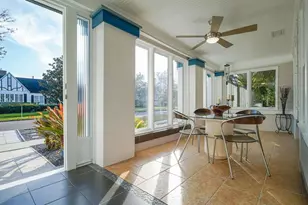 115 21st Ave NE, Saint Petersburg, FL 33704 - Photo 3