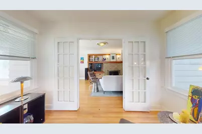 115 21st Avenue NE, Saint Petersburg, FL 33704 - Photo 9