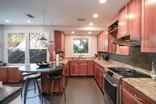 115 21st Ave NE, Saint Petersburg, FL 33704 - Photo 27
