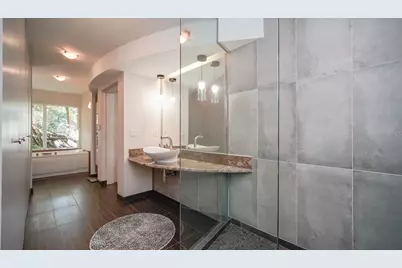 115 21st Avenue NE, Saint Petersburg, FL 33704 - Photo 25