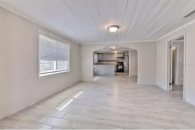 905 W Ball Street, Plant City, FL 33563 - Photo 9