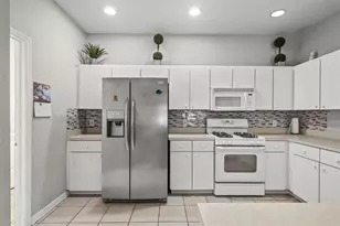 6811 Monarch Park Dr, Apollo Beach, FL 33572 - Photo 15