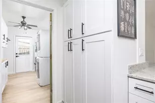 5681 Cedar St NE, Saint Petersburg, FL 33703 - Photo 31