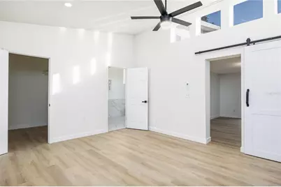 5681 Cedar Street NE, Saint Petersburg, FL 33703 - Photo 13